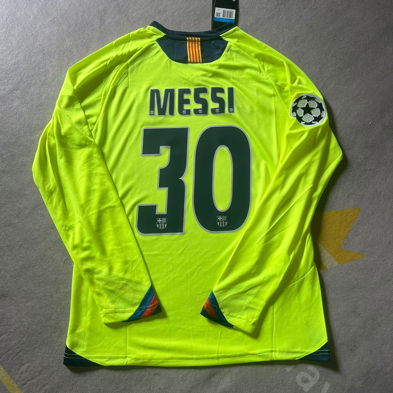 Lionel Messi Long-Sleeve Retro Yellow-Green Barcelona Jersey – 2005/06 Season